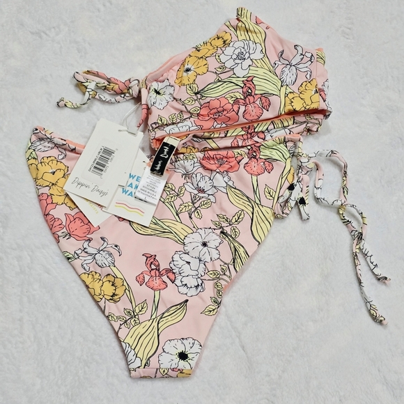 Dippin' Daisy's Bikini Set ✦ Vintage Bloom Floral Bandeau ✦ Eco Cheeky Bottoms L - Picture 9 of 12